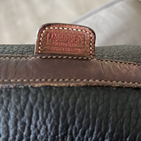 DOONEY & BOURKE VINTAGE LARGE BUCKET BAG WARM CEDAR BLACK ALL WEATHER LE… - Picture 9 of 12